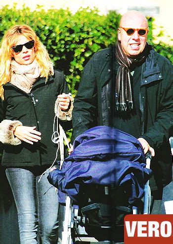 Secondo il settimanale, infatti, il regista paolo virzì e l'attrice micaela ramazzotti sarebbero tornati insieme. Micaela Ramazzotti e Paolo Virzì, domenica con Jacopo ...