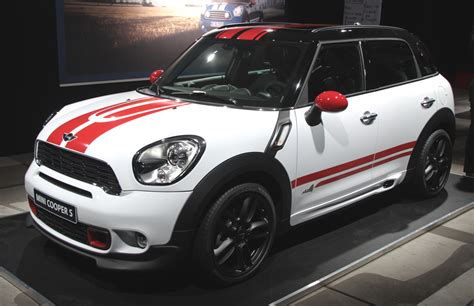 Mini Countryman Jcw Accessories Previewed Motoringfile