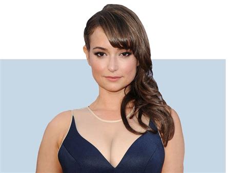 Milana Vayntrub Biography With Personal Life Married And Affair