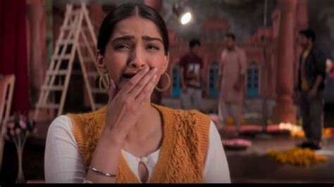 Ek Ladki Ko Dekha Toh Aisa Laga Trailer 2 Sonam Kapoor Struggles And Fights Against Her