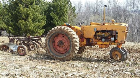 Moline 5 Star With 2 14 Moline Trailer Plow And Hydraulic Lift