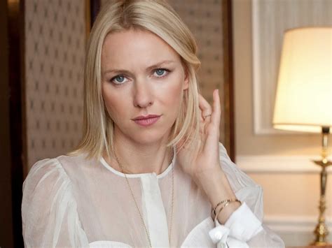 Naomi Watts Wallpapers Images Photos Pictures Backgrounds