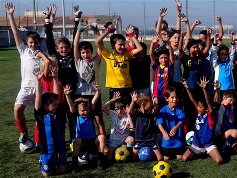 Le choc du groupe e de l'euro 2021 de foot oppose ce soir l'espagne à la suède. Club de Foot Marseille 8eme Quartier Roy d'Espagne ...