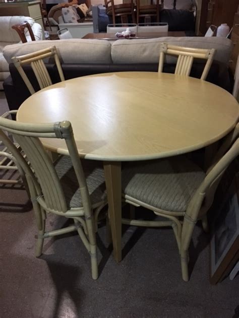 I have 2 people who say to orient it lengthwise so that no one will be sitting with their back to the window. New2You Furniture | Second Hand Tables + Chairs for the ...