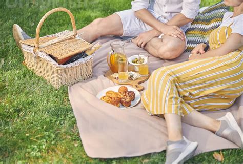 Your 2023 Ultimate Guide To Romantic Picnic Food Ideas For Couples Thula Tula