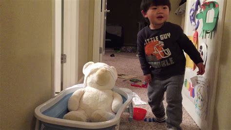 Bathing a chicken is just like bathing any other pet. both give the animals a bath - YouTube