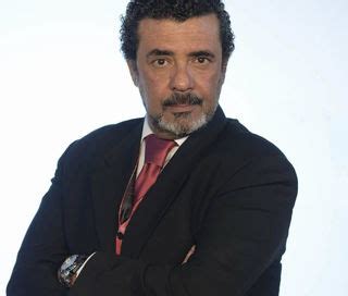شريف منير يستعيد ذكرياته مع علاء عوض ومحسني محيى الدين والراحل وائل. شريف خير الله - ﺗﻤﺜﻴﻞ فيلموجرافيا، صور، فيديو