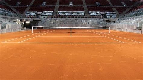 En estas construcciones, prima el asesoramiento de nuestros profesionales en cuanto al espacio y tiempo. Las pistas del Mutua Madrid Open yalucen de rojo
