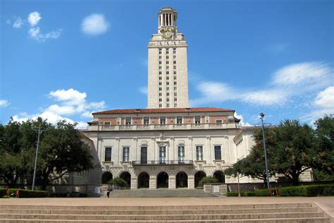 Meet One Student Behind The Bells Of The Iconic University Of Texas