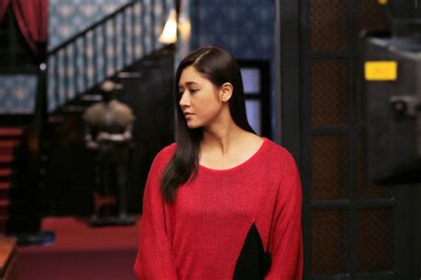 When she is found, he discovers the woman is not actually his wife, even though she insists that she is. Huraian Babak Kemuncak Filem 'Misteri Dilaila' SPOILER ALERT