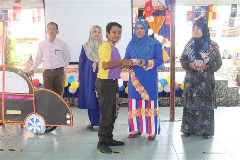 Aplikasi bagi frog vle sekolah kebangsaan batu berendam 2 ialah kesinambungan daripada pelan 1bestarinet yang telah dilancarkan oleh kementerian pendidikan malaysia. SK BATU BERENDAM: MAJLIS PENUTUP BULAN CERIA MERDEKA ...