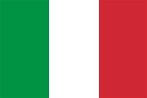 En 1796, fue napoleón bonaparte quien entregó un estandarte con los colores blanco (al centro), rojo (derecho) y verde (izquierdo). BANDERA DE ITALIA. Bandera italiana, escudo, historia ...