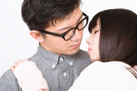 When Do Japanese Women Have Their First Kiss Survey Finds Gap Between