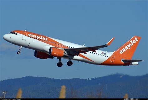 Easyjet europe was established on 18 july 2017 and started operations on 20 july 2017, with the first flight being an airbus a320. EasyJet Europe Airbus A320 OE-ING (photo 19313 ...