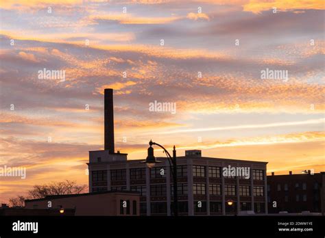 Erie Pennsylvania Skyline And Sunrise Stock Photo Alamy