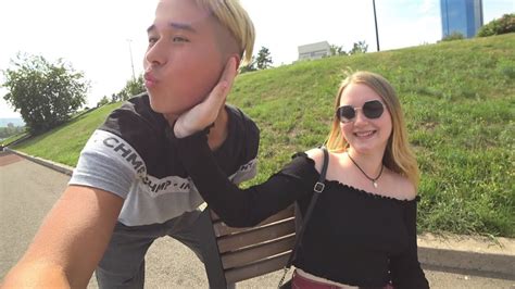 Kissing Selfie Prank In Russia Youtube