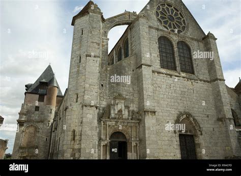 Catholic Church In Chartres Église Saint Aignan De Chartres Stock Photo