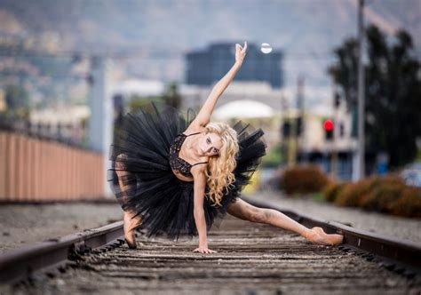 Photo By David Hofmann On Unsplash In Dance Photo Shoot Dance