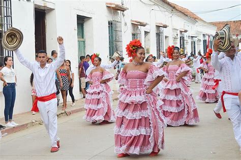 6 Bailes Típicos de la Región Pacífica de Colombia