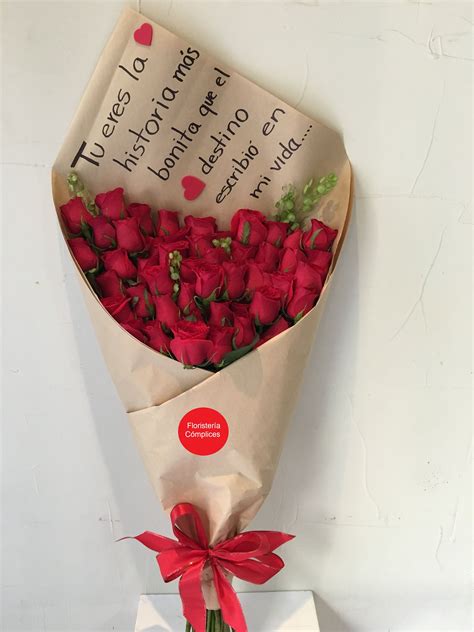 Ramo Mensajero Gigante De 50 Rosas Rojas Cómplices Florería Delivery