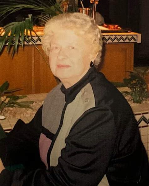 Aleksandra Sandra Janiec Obituary 2023 Acevez Funeral Home