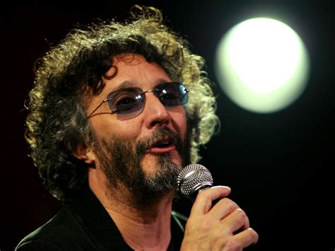 With the passage of time, this nickname became just fito, and that is where his stage name came from. Fito Páez ya es personalidad destacada de la Ciudad ...