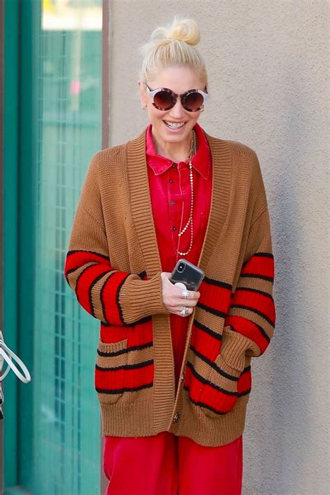 See more ideas about gwen stefani, gwen, gwen stefani style. GWEN STEFANI Out in Los Angeles 03/06/2020 - HawtCelebs