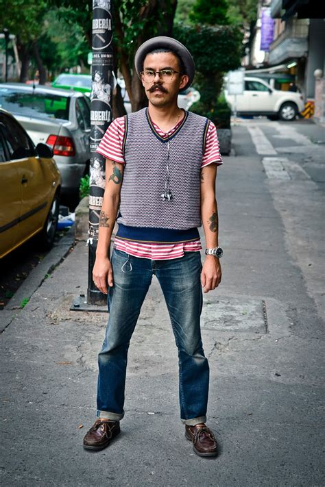 Hipster guy. | Portland fashion hipsters, Hipster man, Mens fashion ...