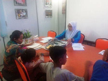 Bantuan pendidikan yang diberikan kepada golongan asnaf iaitu seperti bantuan pelajaran di. Bantuan Back To School - Yayasan Bandaraya Johor Bahru
