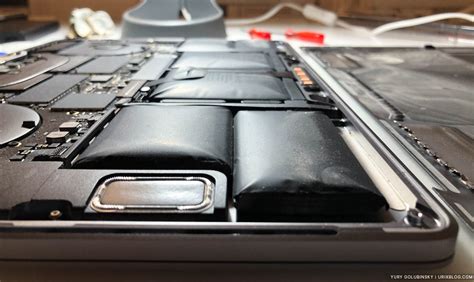 Macbook Pro 2018 15″ Swollen Battery Replacement Ru