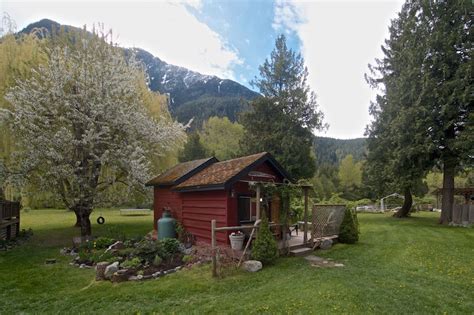 10 Cheap Cabins In British Columbia For Staycations Under 126