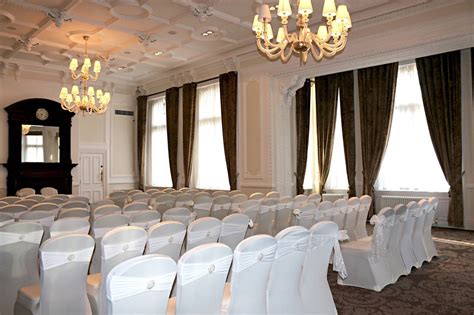Double Tree By Hilton Hotel And Spa Liverpool Wedding Venue Liverpool