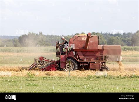 Vintage Combine Hi Res Stock Photography And Images Alamy