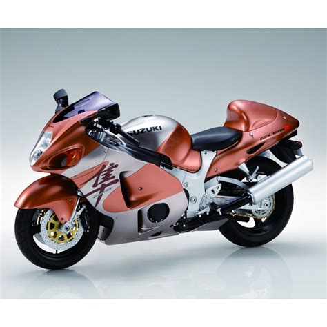 The price of the bike is not affected by the colour you choose but it might affect the delivery period slightly. Suzuki Hayabusa GSX1300R | 1:4 Model Bike | Full Kit ...