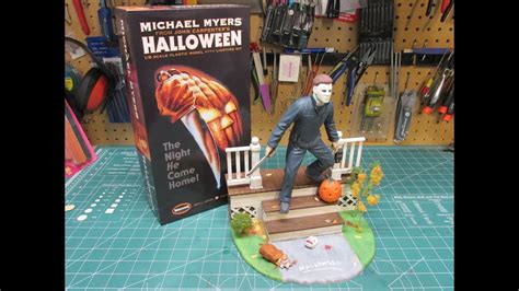 Michael Myers Halloween Moebius Model Diorama Build Youtube