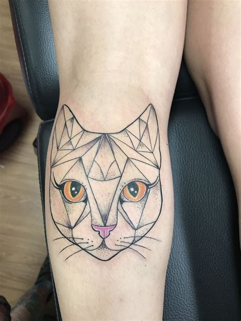 Geometric Cat Tattoo Tatuaje Geométrico De Gato Tatuajes De
