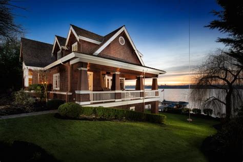 Craftsman Home On Lake Washington With Views Of Seattle Skyline 2019