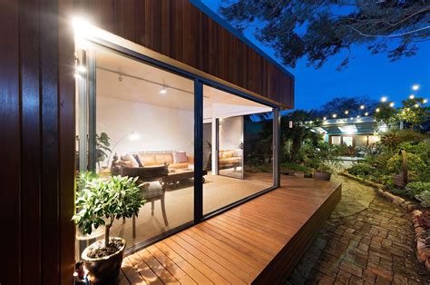 Stunning Versatile Outdoor Living Rooms And Home Studios To Give