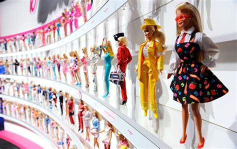 Life Is Plastic It’s Fantastic 7 невероятных фактов о кукле Барби — статьи компании Домашний