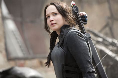 Jennifer Lawrences The Hunger Games Mockingjay Part I Warrior