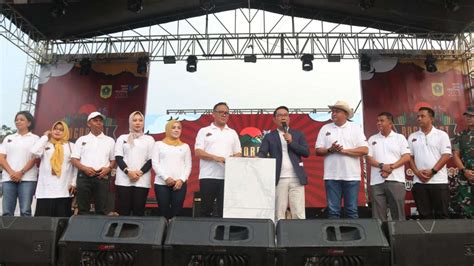 Plt Bupati Bogor Bersama Gubernur Jabar Ajak Masyarakat Gembira Di Bogor Fest