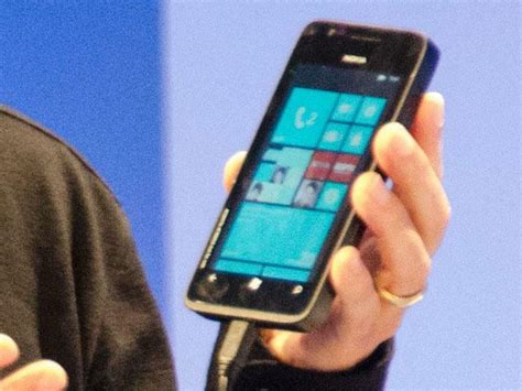Primera Foto Del Nokia Con Windows Phone 8