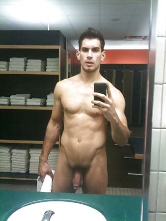 Naked Men In The Gym Pics Xhamstersexiezpicz Web Porn