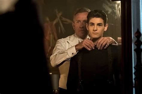 Gotham Recensione 4x02 The Fear Reaper 4x03 They Who Hide Behind