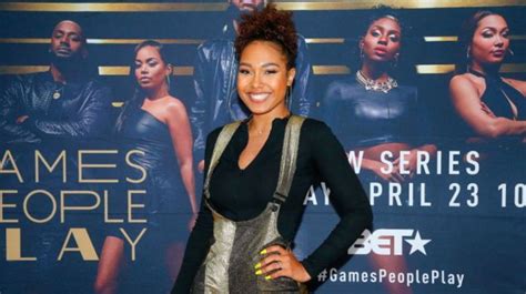 Parker Mckenna Posey Dishes On Going From My Wife And Kids To The