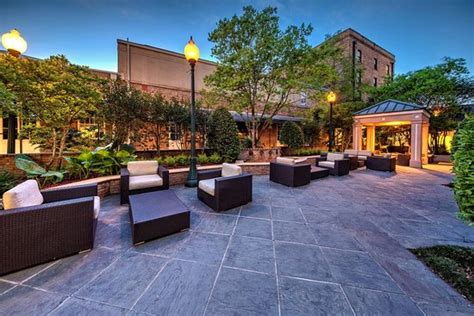Find your perfect new orleans hotel in garden district. HILTON GARDEN INN NEW ORLEANS CONVENTION CENTER $114 ...