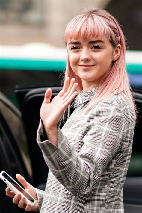 8 Facts About Maisie Williams That Will Make You See Her In A Whole New