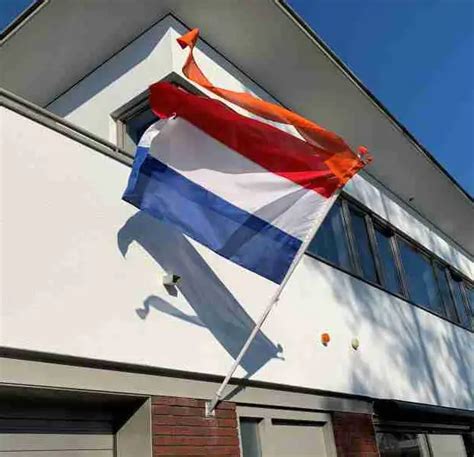Why Do The Dutch Wear Orange Netherlandsinsiders