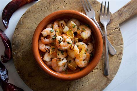 Authentic Recipe Of Gambas Al Ajillo Scrumptious Spanish Traditional Garlic Shrimp Agoralia