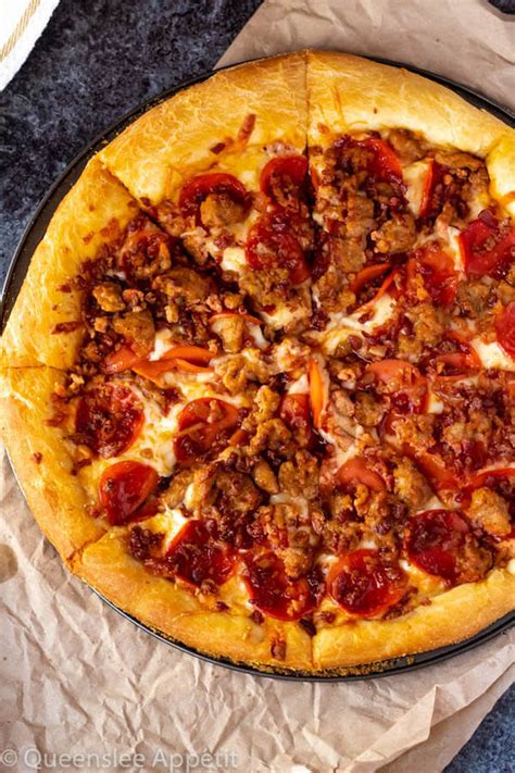 I don't usually change recipes but did so with this one only because i had to use what was on hand. Meat Lovers Pizza ~ Recipe | Queenslee Appétit
